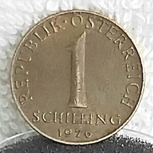 Circulated 1976 Austrian Ein (1) Shilling Coin Made of Aluminum/Bronze!!